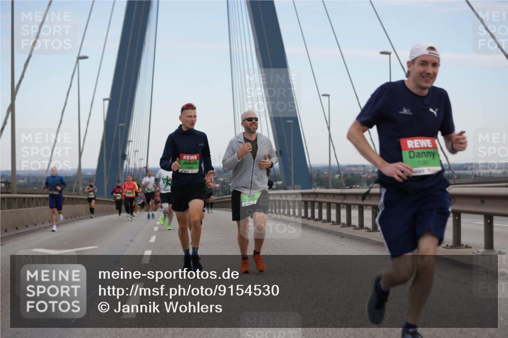 03.10.2025 - Köhlbrandbrückenlauf Jannik Wohlers http://msf.ph/oto/9154530 03.10.2025 15:24:01 Position 1 7466, 7281 meine-sportfotos.de