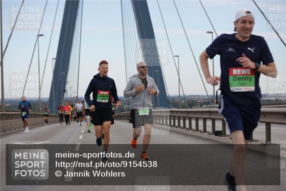 03.10.2025 - Köhlbrandbrückenlauf Jannik Wohlers http://msf.ph/oto/9154538 03.10.2025 15:24:01 Position 1 7466, 7281 meine-sportfotos.de