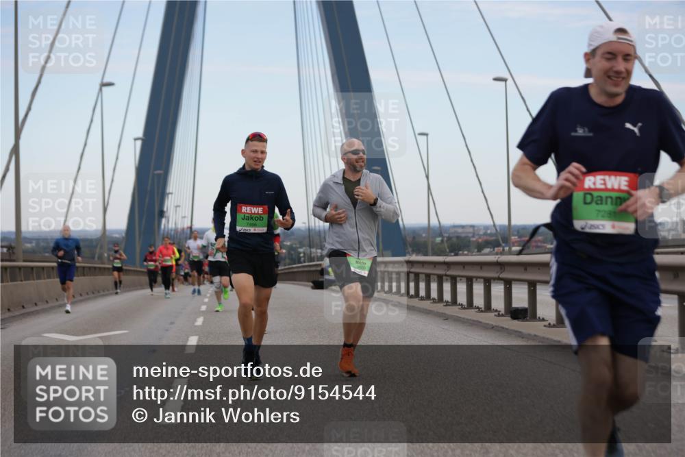 03.10.2025 - Köhlbrandbrückenlauf Jannik Wohlers http://msf.ph/oto/9154544 03.10.2025 15:24:01 Position 1 7466, 9669, 728 meine-sportfotos.de