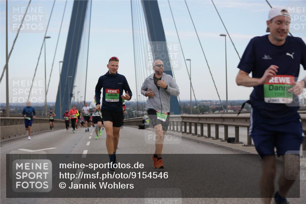 03.10.2025 - Köhlbrandbrückenlauf Jannik Wohlers http://msf.ph/oto/9154546 03.10.2025 15:24:01 Position 1 7466, 7281 meine-sportfotos.de