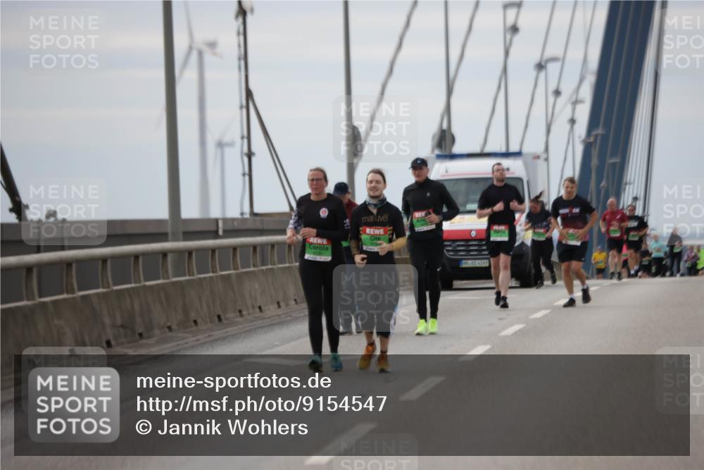 03.10.2025 - Köhlbrandbrückenlauf Jannik Wohlers http://msf.ph/oto/9154547 03.10.2025 16:05:55 Position 1 4249 meine-sportfotos.de