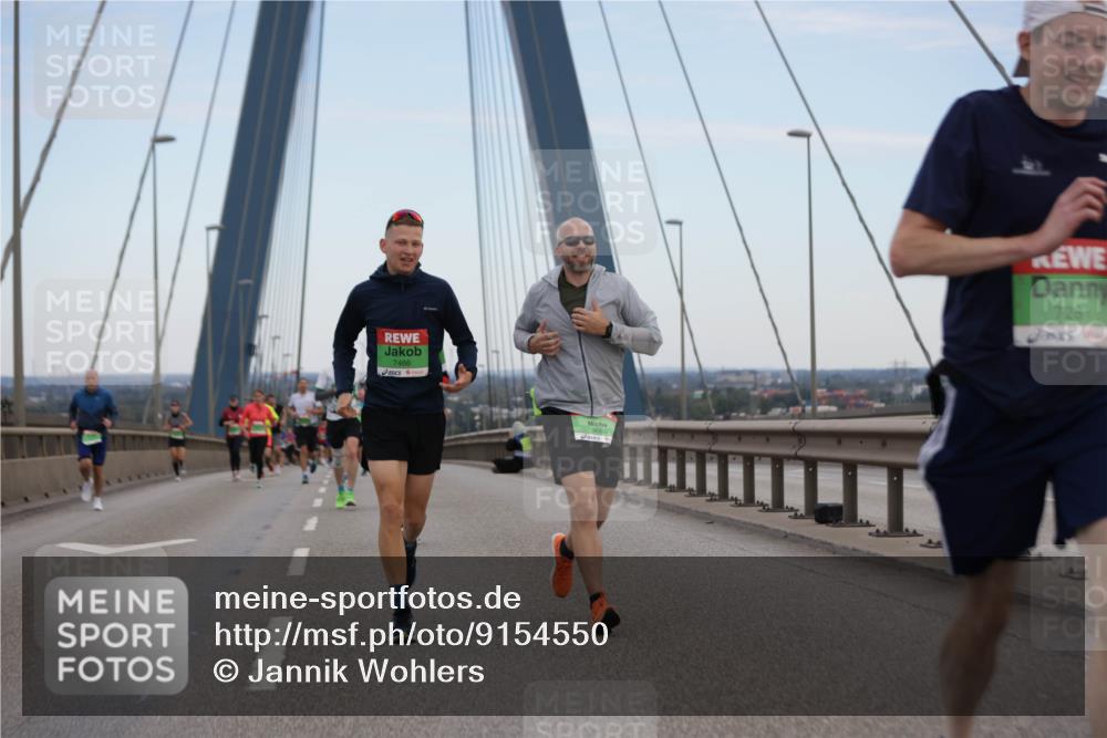 03.10.2025 - Köhlbrandbrückenlauf Jannik Wohlers http://msf.ph/oto/9154550 03.10.2025 15:24:01 Position 1 7466, 9669, 7281 meine-sportfotos.de