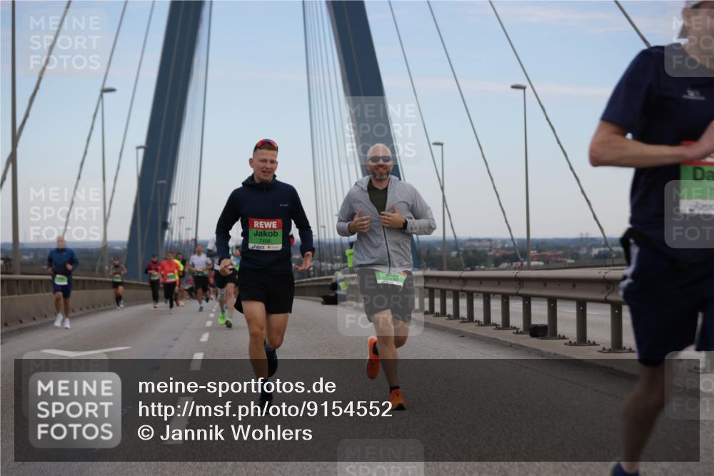 03.10.2025 - Köhlbrandbrückenlauf Jannik Wohlers http://msf.ph/oto/9154552 03.10.2025 15:24:01 Position 1 7466 meine-sportfotos.de