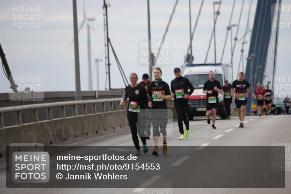 03.10.2025 - Köhlbrandbrückenlauf Jannik Wohlers http://msf.ph/oto/9154553 03.10.2025 16:05:55 Position 1 42 meine-sportfotos.de