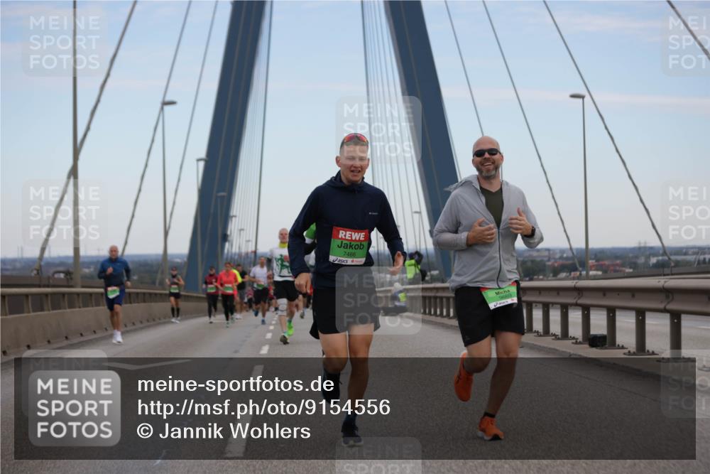 03.10.2025 - Köhlbrandbrückenlauf Jannik Wohlers http://msf.ph/oto/9154556 03.10.2025 15:24:02 Position 1 7466, 9669 meine-sportfotos.de