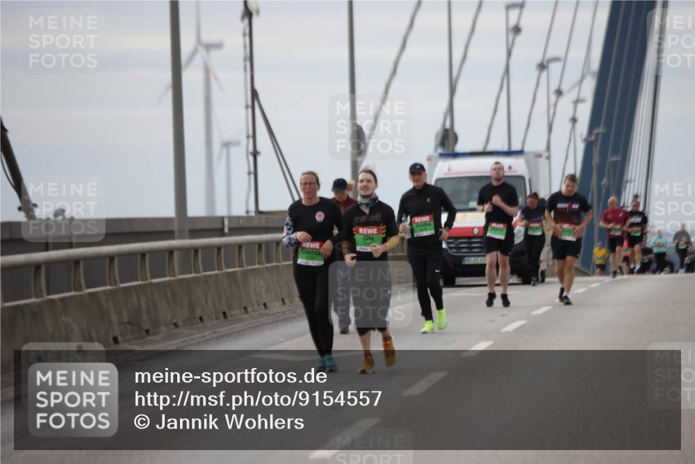 03.10.2025 - Köhlbrandbrückenlauf Jannik Wohlers http://msf.ph/oto/9154557 03.10.2025 16:05:55 Position 1 424 meine-sportfotos.de