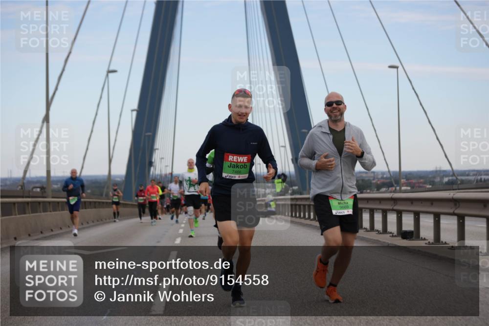 03.10.2025 - Köhlbrandbrückenlauf Jannik Wohlers http://msf.ph/oto/9154558 03.10.2025 15:24:02 Position 1 7466, 9669 meine-sportfotos.de