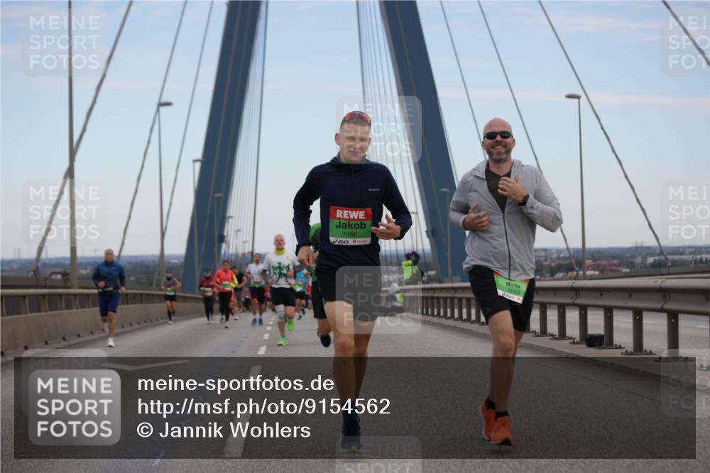 03.10.2025 - Köhlbrandbrückenlauf Jannik Wohlers http://msf.ph/oto/9154562 03.10.2025 15:24:02 Position 1 7466, 9669 meine-sportfotos.de