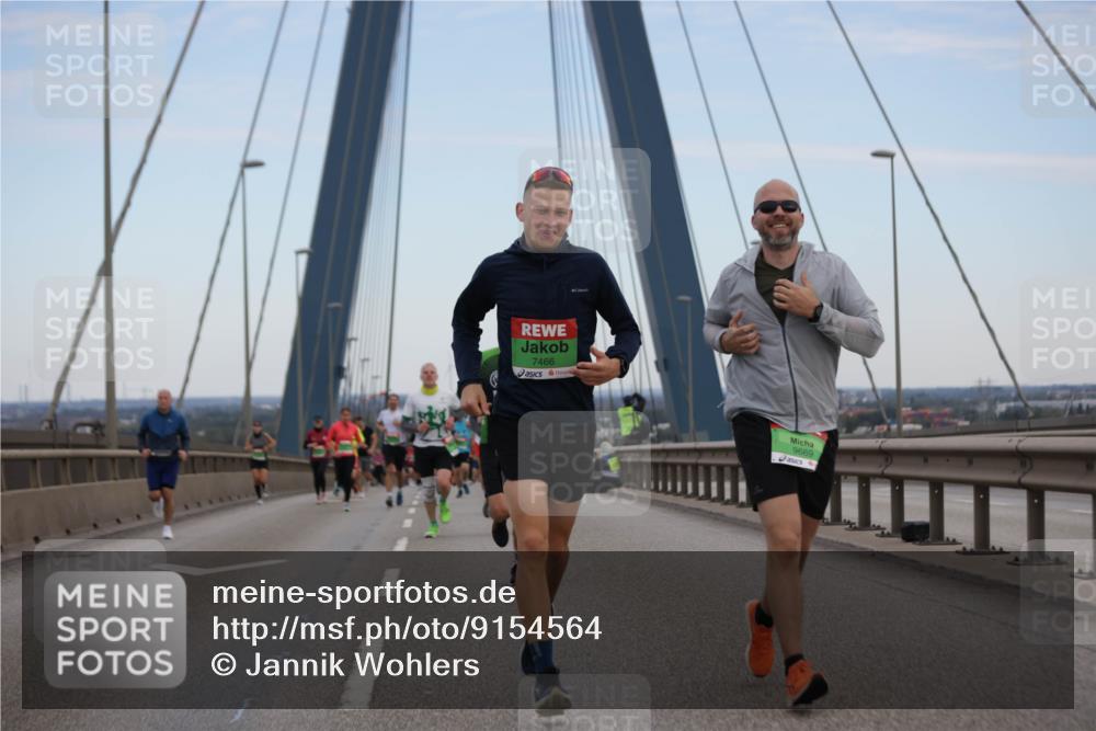 03.10.2025 - Köhlbrandbrückenlauf Jannik Wohlers http://msf.ph/oto/9154564 03.10.2025 15:24:02 Position 1 7466, 9669 meine-sportfotos.de