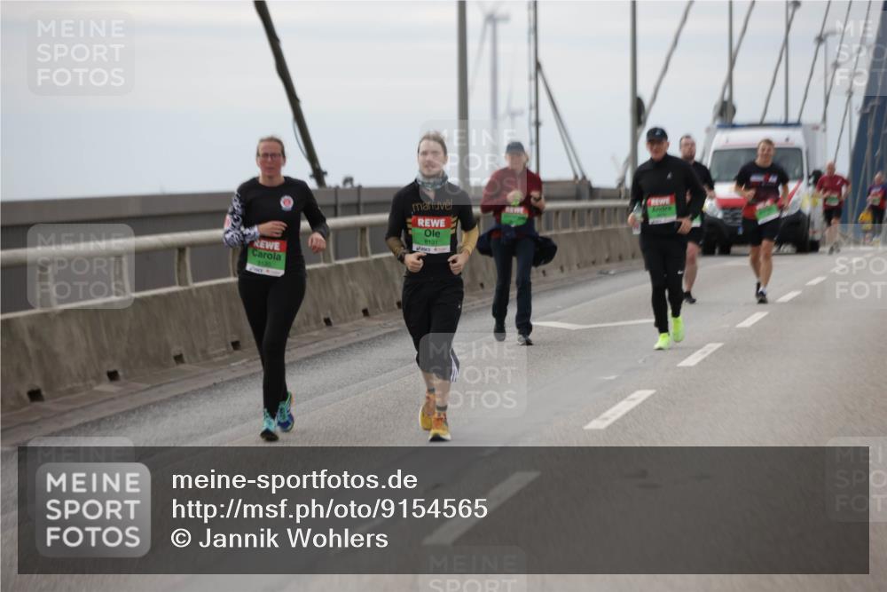 03.10.2025 - Köhlbrandbrückenlauf Jannik Wohlers http://msf.ph/oto/9154565 03.10.2025 16:06:00 Position 1 8131 meine-sportfotos.de