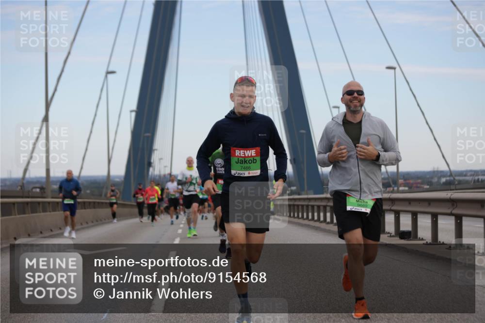 03.10.2025 - Köhlbrandbrückenlauf Jannik Wohlers http://msf.ph/oto/9154568 03.10.2025 15:24:02 Position 1 7466, 9669 meine-sportfotos.de