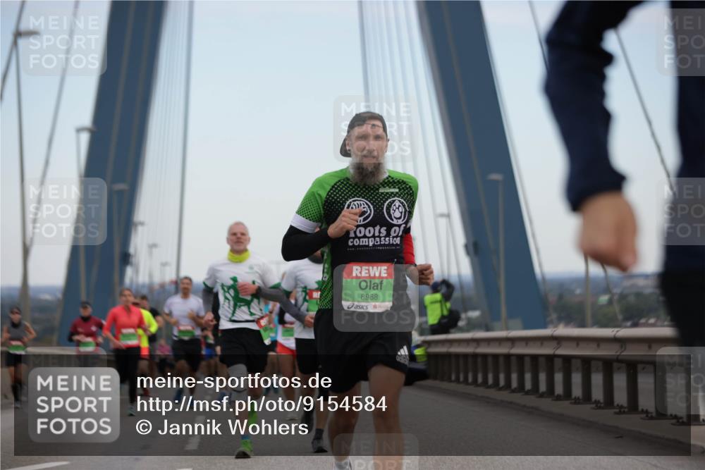03.10.2025 - Köhlbrandbrückenlauf Jannik Wohlers http://msf.ph/oto/9154584 03.10.2025 15:24:03 Position 1 8988 meine-sportfotos.de