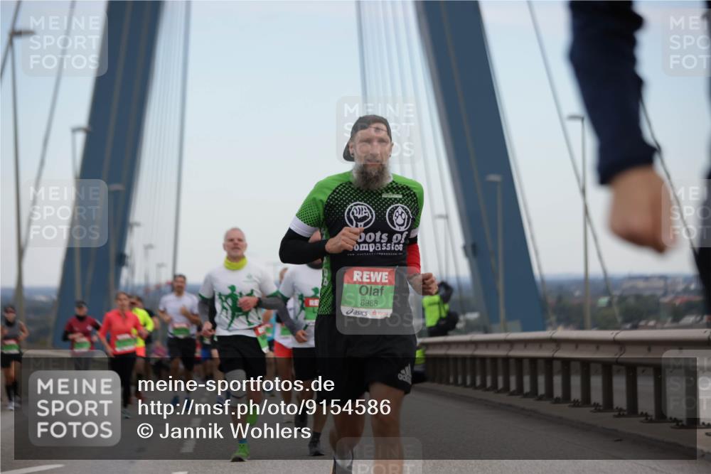 03.10.2025 - Köhlbrandbrückenlauf Jannik Wohlers http://msf.ph/oto/9154586 03.10.2025 15:24:03 Position 1 8988 meine-sportfotos.de