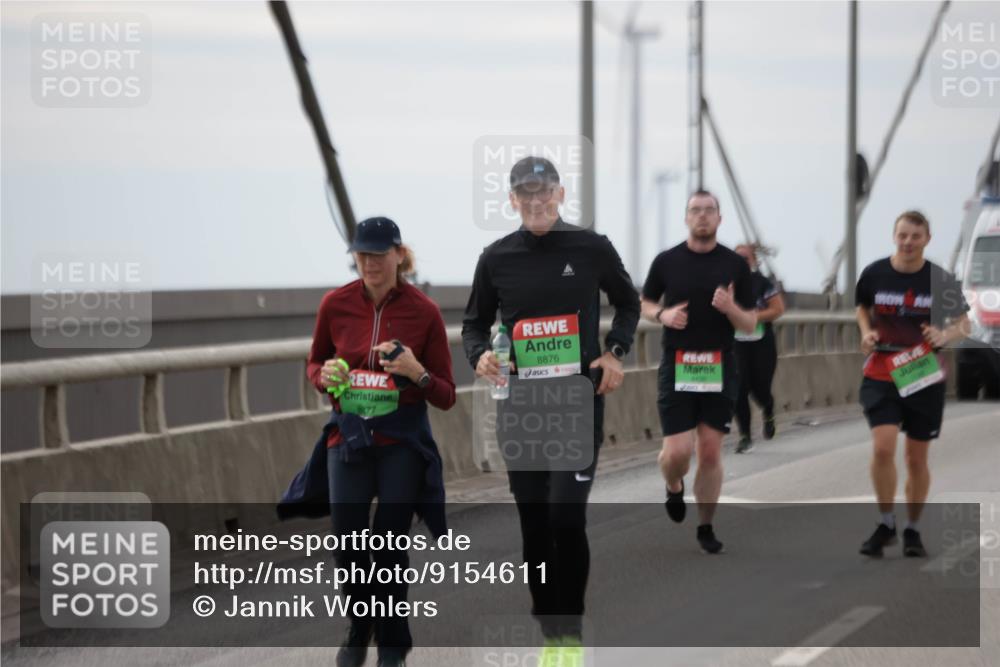 03.10.2025 - Köhlbrandbrückenlauf Jannik Wohlers http://msf.ph/oto/9154611 03.10.2025 16:06:05 Position 1 8876 meine-sportfotos.de