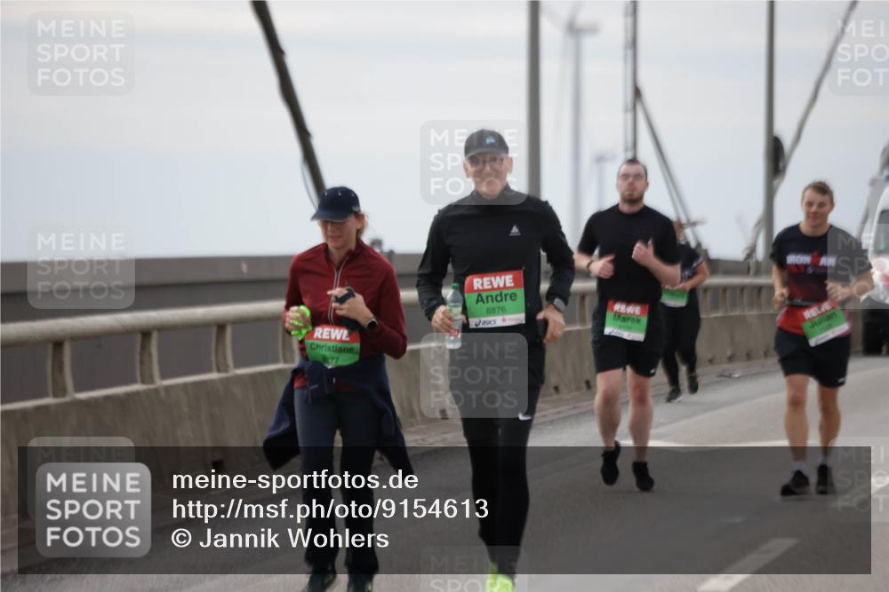 03.10.2025 - Köhlbrandbrückenlauf Jannik Wohlers http://msf.ph/oto/9154613 03.10.2025 16:06:05 Position 1 77, 8876 meine-sportfotos.de