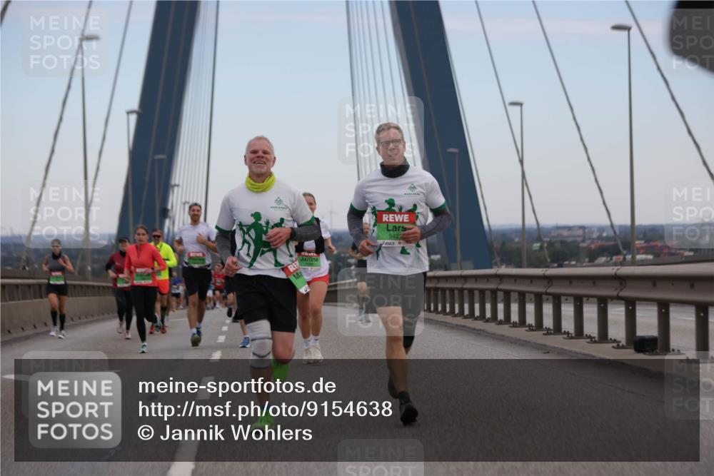 03.10.2025 - Köhlbrandbrückenlauf Jannik Wohlers http://msf.ph/oto/9154638 03.10.2025 15:24:06 Position 1 942 meine-sportfotos.de