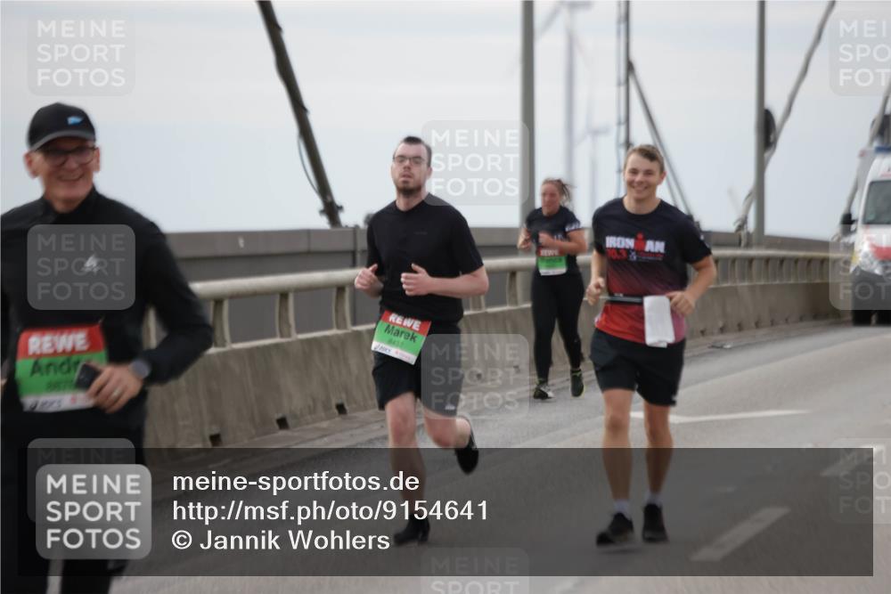 03.10.2025 - Köhlbrandbrückenlauf Jannik Wohlers http://msf.ph/oto/9154641 03.10.2025 16:06:08 Position 1 8432 meine-sportfotos.de