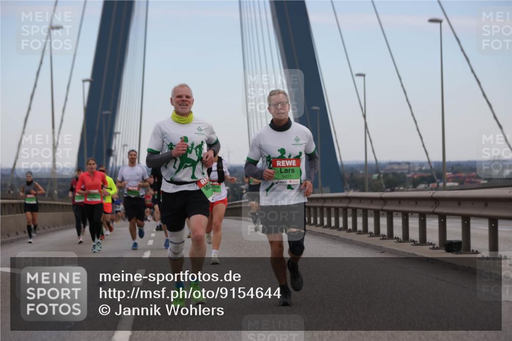 03.10.2025 - Köhlbrandbrückenlauf Jannik Wohlers http://msf.ph/oto/9154644 03.10.2025 15:24:06 Position 1 9421 meine-sportfotos.de