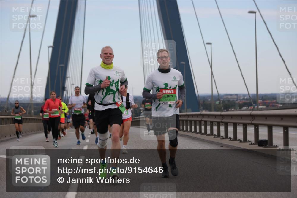 03.10.2025 - Köhlbrandbrückenlauf Jannik Wohlers http://msf.ph/oto/9154646 03.10.2025 15:24:06 Position 1 9421 meine-sportfotos.de
