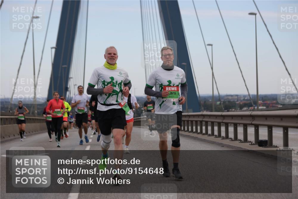03.10.2025 - Köhlbrandbrückenlauf Jannik Wohlers http://msf.ph/oto/9154648 03.10.2025 15:24:06 Position 1 9421 meine-sportfotos.de