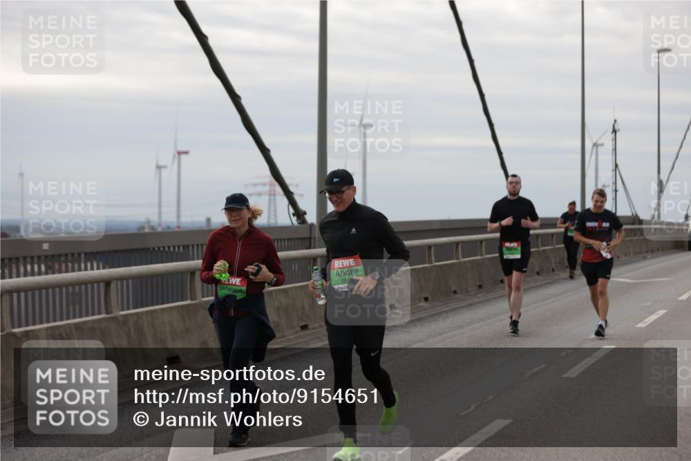 03.10.2025 - Köhlbrandbrückenlauf Jannik Wohlers http://msf.ph/oto/9154651 03.10.2025 16:06:09 Position 1  meine-sportfotos.de