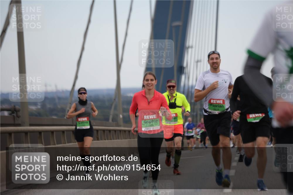 03.10.2025 - Köhlbrandbrückenlauf Jannik Wohlers http://msf.ph/oto/9154654 03.10.2025 15:24:07 Position 1 7386, 9416 meine-sportfotos.de