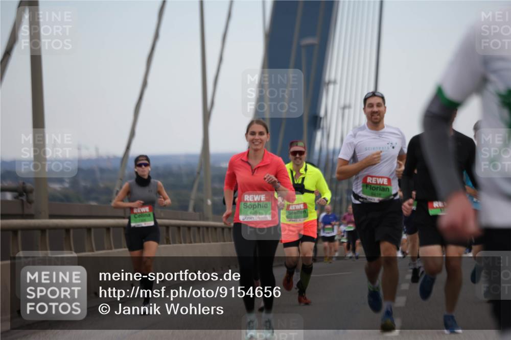 03.10.2025 - Köhlbrandbrückenlauf Jannik Wohlers http://msf.ph/oto/9154656 03.10.2025 15:24:07 Position 1 7386, 7231, 9416 meine-sportfotos.de