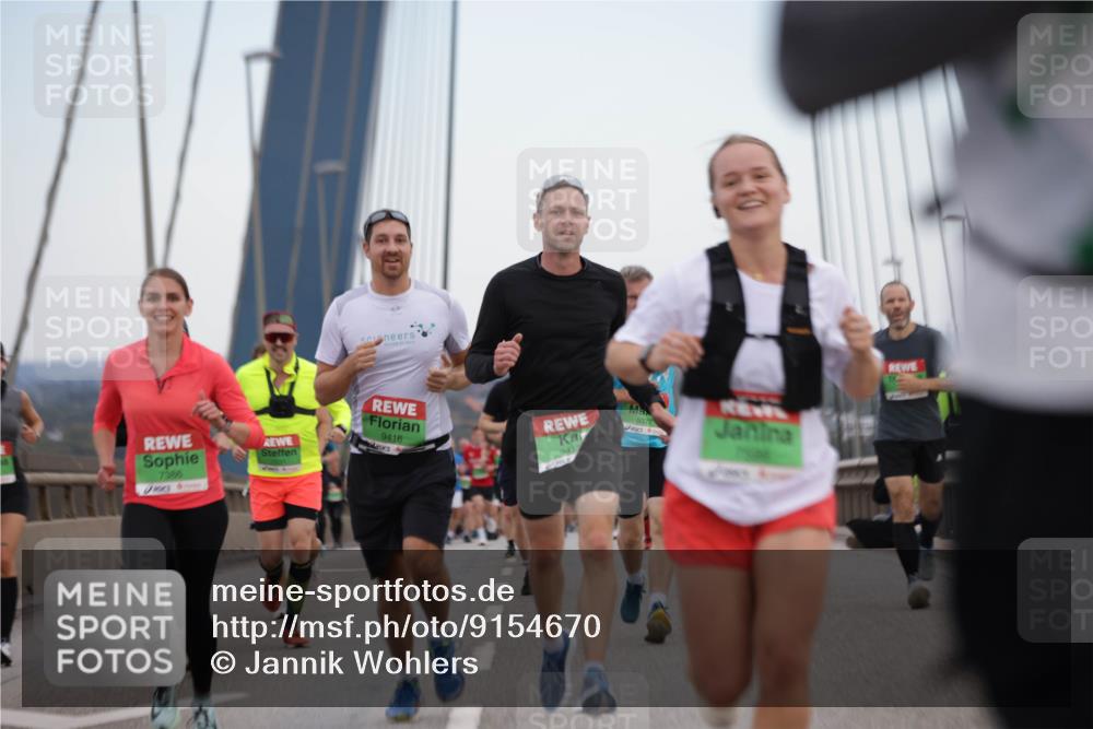 03.10.2025 - Köhlbrandbrückenlauf Jannik Wohlers http://msf.ph/oto/9154670 03.10.2025 15:24:08 Position 1 7386, 941, 9377, 9416 meine-sportfotos.de