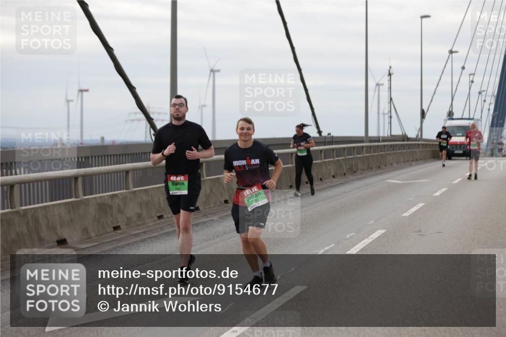 03.10.2025 - Köhlbrandbrückenlauf Jannik Wohlers http://msf.ph/oto/9154677 03.10.2025 16:06:12 Position 1 10, 3, 7186 meine-sportfotos.de