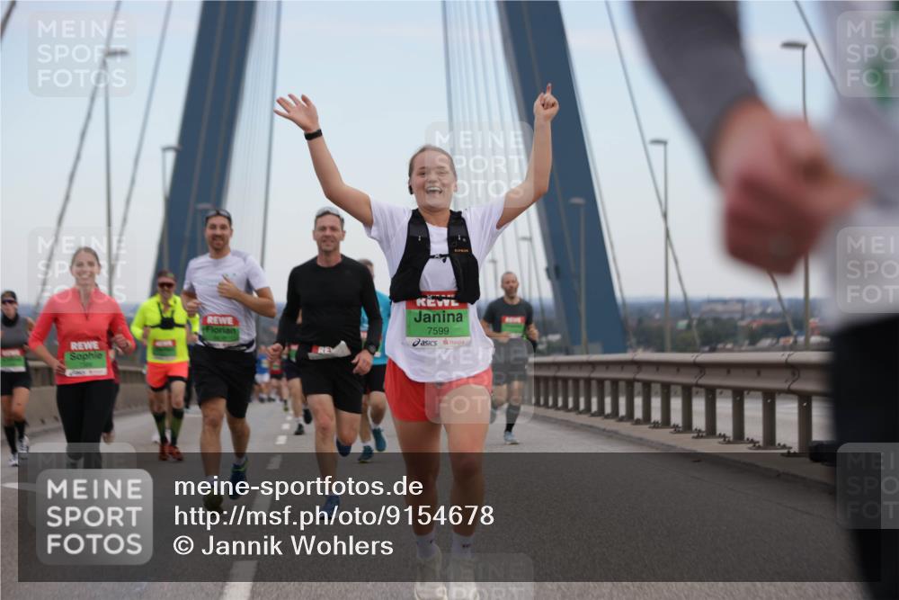03.10.2025 - Köhlbrandbrückenlauf Jannik Wohlers http://msf.ph/oto/9154678 03.10.2025 15:24:09 Position 1 7599 meine-sportfotos.de