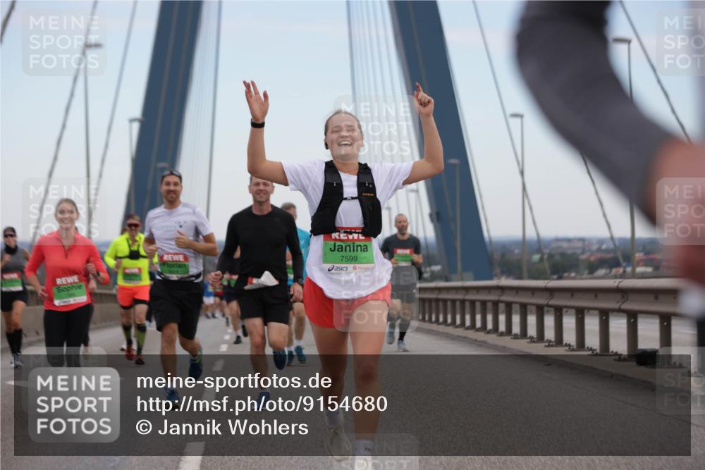 03.10.2025 - Köhlbrandbrückenlauf Jannik Wohlers http://msf.ph/oto/9154680 03.10.2025 15:24:09 Position 1 7599 meine-sportfotos.de