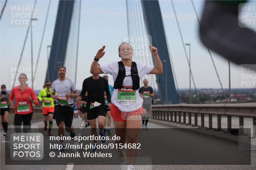 03.10.2025 - Köhlbrandbrückenlauf Jannik Wohlers http://msf.ph/oto/9154682 03.10.2025 15:24:09 Position 1 7599 meine-sportfotos.de