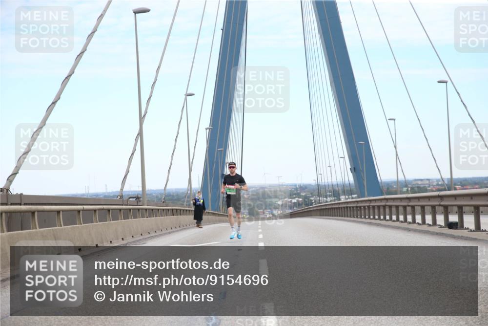 03.10.2025 - Köhlbrandbrückenlauf Jannik Wohlers http://msf.ph/oto/9154696 03.10.2025 15:15:31 Position 1  meine-sportfotos.de