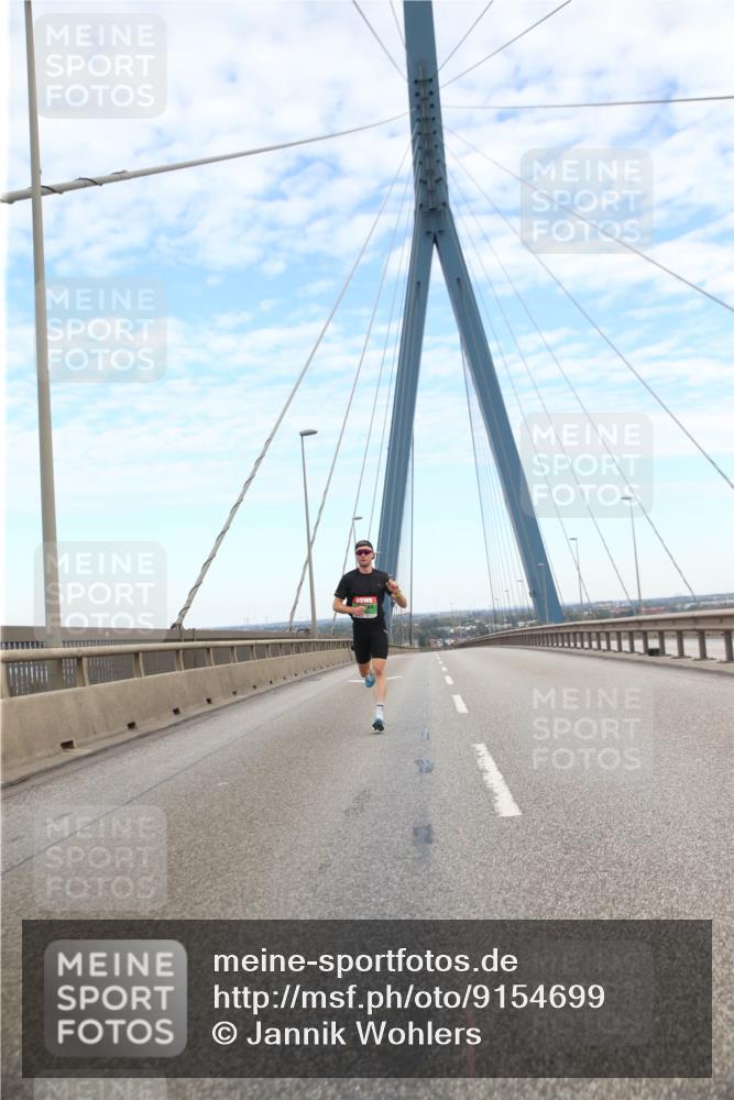 03.10.2025 - Köhlbrandbrückenlauf Jannik Wohlers http://msf.ph/oto/9154699 03.10.2025 15:15:34 Position 1  meine-sportfotos.de