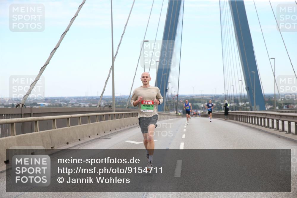 03.10.2025 - Köhlbrandbrückenlauf Jannik Wohlers http://msf.ph/oto/9154711 03.10.2025 15:16:27 Position 1 7004 meine-sportfotos.de