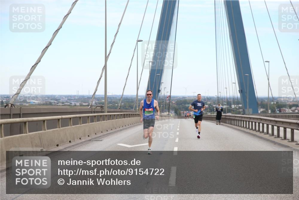 03.10.2025 - Köhlbrandbrückenlauf Jannik Wohlers http://msf.ph/oto/9154722 03.10.2025 15:16:32 Position 1  meine-sportfotos.de
