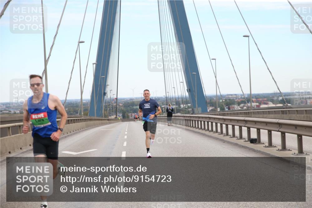03.10.2025 - Köhlbrandbrückenlauf Jannik Wohlers http://msf.ph/oto/9154723 03.10.2025 15:16:34 Position 1  meine-sportfotos.de