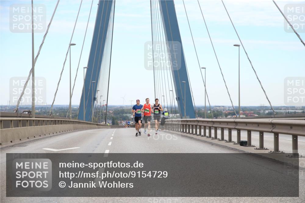 03.10.2025 - Köhlbrandbrückenlauf Jannik Wohlers http://msf.ph/oto/9154729 03.10.2025 15:17:03 Position 1  meine-sportfotos.de