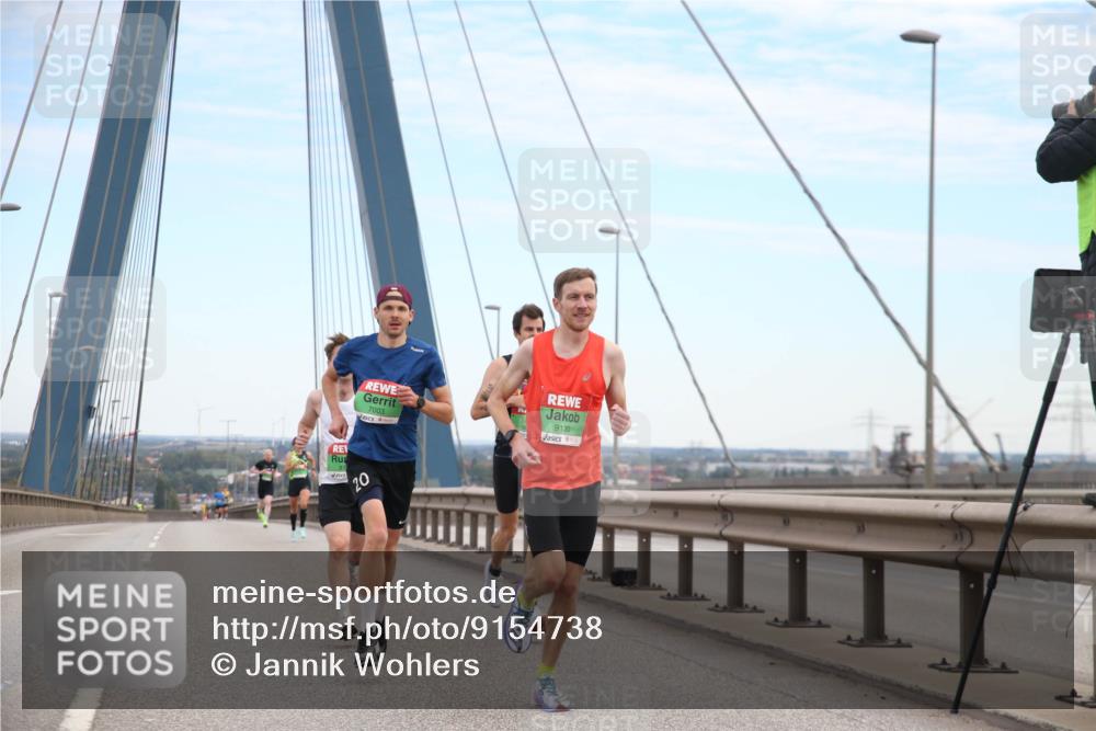 03.10.2025 - Köhlbrandbrückenlauf Jannik Wohlers http://msf.ph/oto/9154738 03.10.2025 15:17:07 Position 1 7003, 9130, 20 meine-sportfotos.de