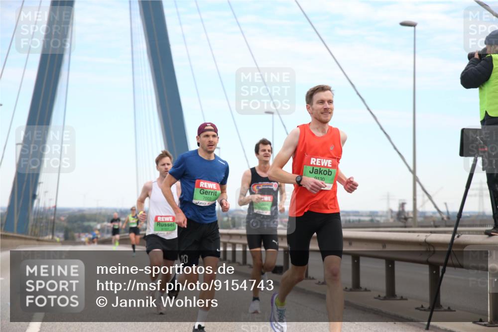 03.10.2025 - Köhlbrandbrückenlauf Jannik Wohlers http://msf.ph/oto/9154743 03.10.2025 15:17:08 Position 1 20, 7003, 9130 meine-sportfotos.de