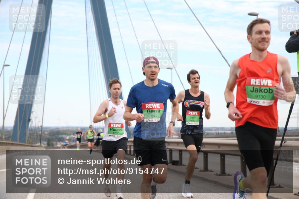 03.10.2025 - Köhlbrandbrückenlauf Jannik Wohlers http://msf.ph/oto/9154747 03.10.2025 15:17:08 Position 1 8787, 7003, 9720, 0, 9130 meine-sportfotos.de
