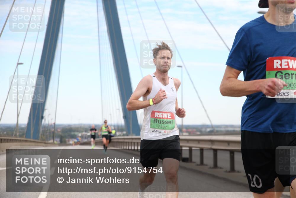 03.10.2025 - Köhlbrandbrückenlauf Jannik Wohlers http://msf.ph/oto/9154754 03.10.2025 15:17:09 Position 1 8787, 20, 003 meine-sportfotos.de