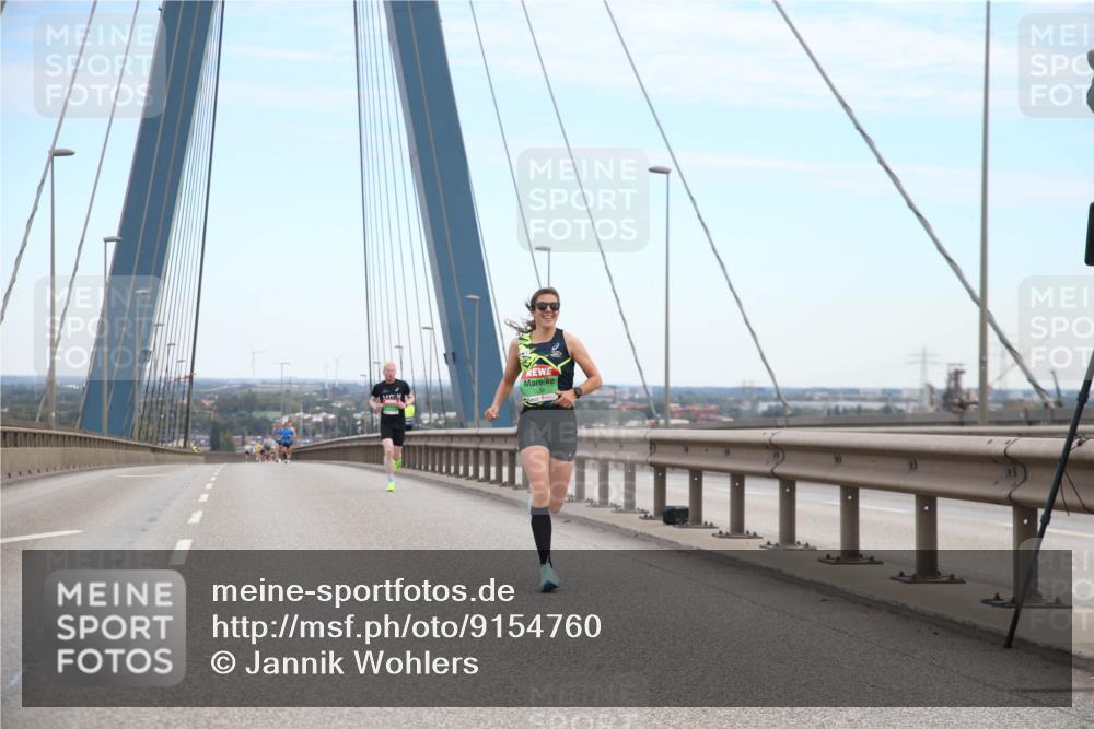 03.10.2025 - Köhlbrandbrückenlauf Jannik Wohlers http://msf.ph/oto/9154760 03.10.2025 15:17:13 Position 1  meine-sportfotos.de