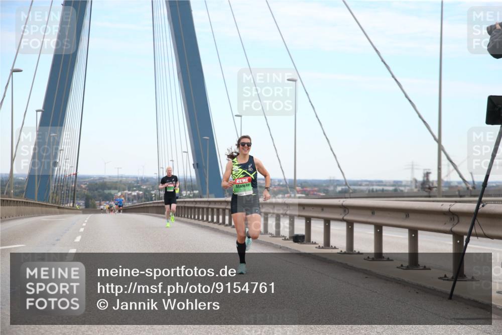 03.10.2025 - Köhlbrandbrückenlauf Jannik Wohlers http://msf.ph/oto/9154761 03.10.2025 15:17:13 Position 1  meine-sportfotos.de