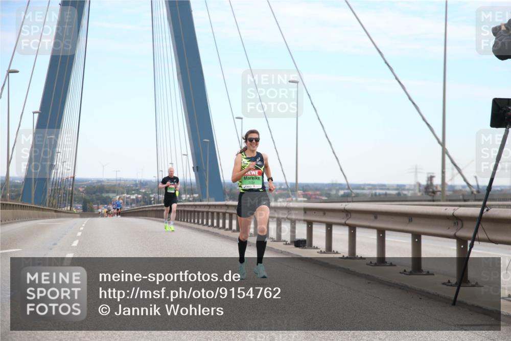 03.10.2025 - Köhlbrandbrückenlauf Jannik Wohlers http://msf.ph/oto/9154762 03.10.2025 15:17:13 Position 1 7034 meine-sportfotos.de