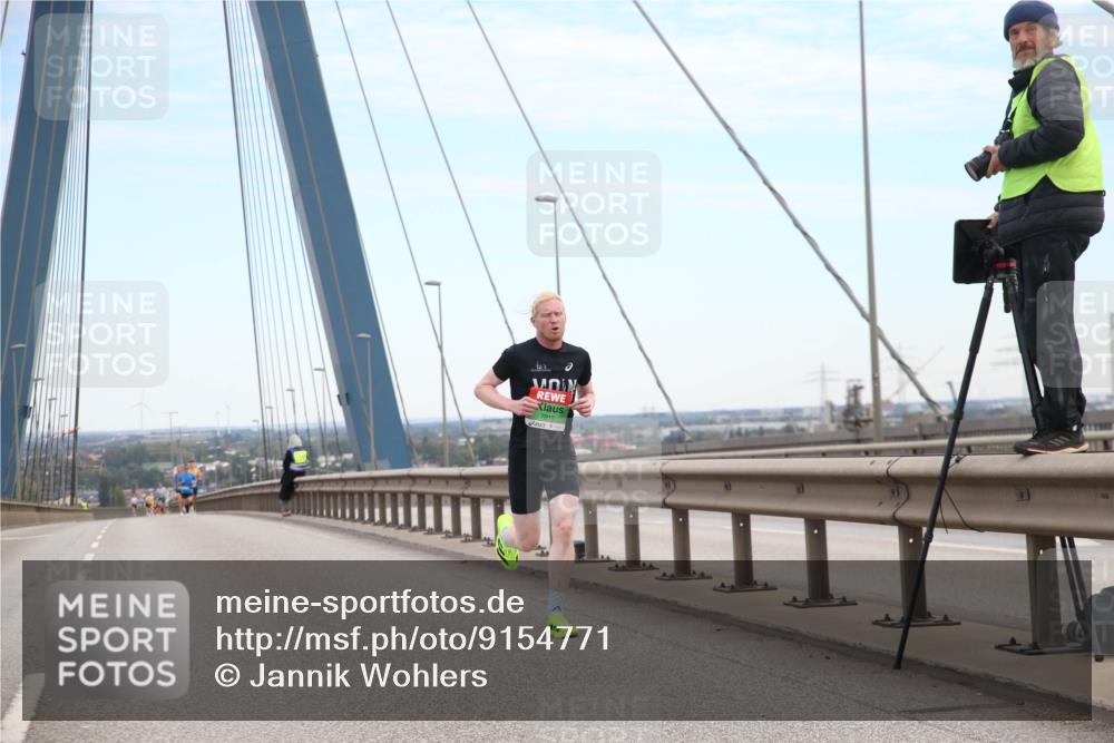 03.10.2025 - Köhlbrandbrückenlauf Jannik Wohlers http://msf.ph/oto/9154771 03.10.2025 15:17:17 Position 1  meine-sportfotos.de