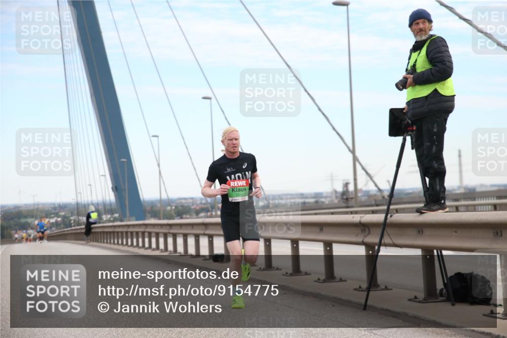 03.10.2025 - Köhlbrandbrückenlauf Jannik Wohlers http://msf.ph/oto/9154775 03.10.2025 15:17:17 Position 1 7015 meine-sportfotos.de