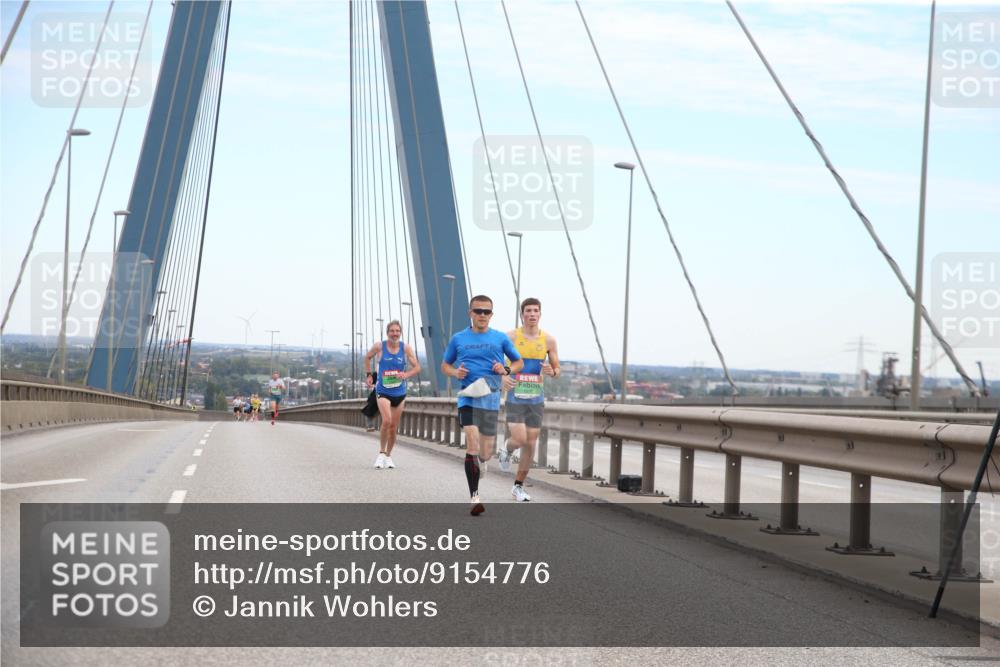 03.10.2025 - Köhlbrandbrückenlauf Jannik Wohlers http://msf.ph/oto/9154776 03.10.2025 15:17:30 Position 1  meine-sportfotos.de