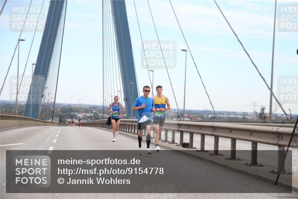 03.10.2025 - Köhlbrandbrückenlauf Jannik Wohlers http://msf.ph/oto/9154778 03.10.2025 15:17:30 Position 1  meine-sportfotos.de