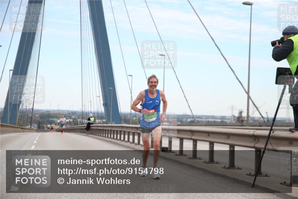 03.10.2025 - Köhlbrandbrückenlauf Jannik Wohlers http://msf.ph/oto/9154798 03.10.2025 15:17:33 Position 1 9588 meine-sportfotos.de